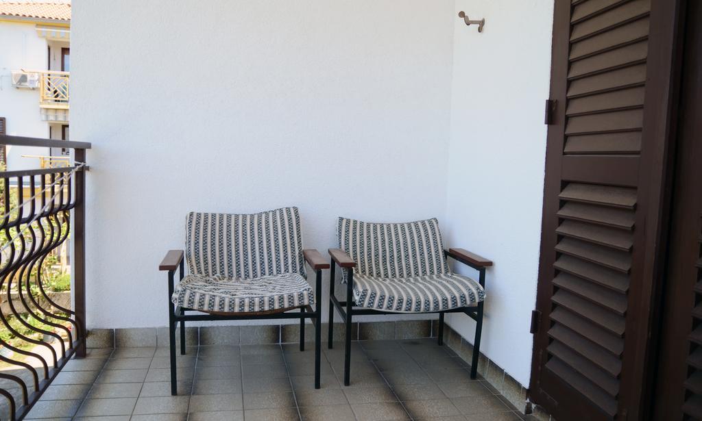 Apartments Ana روفينج المظهر الخارجي الصورة