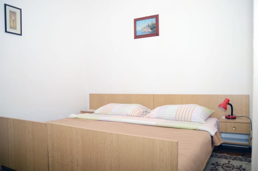 Apartments Ana روفينج المظهر الخارجي الصورة