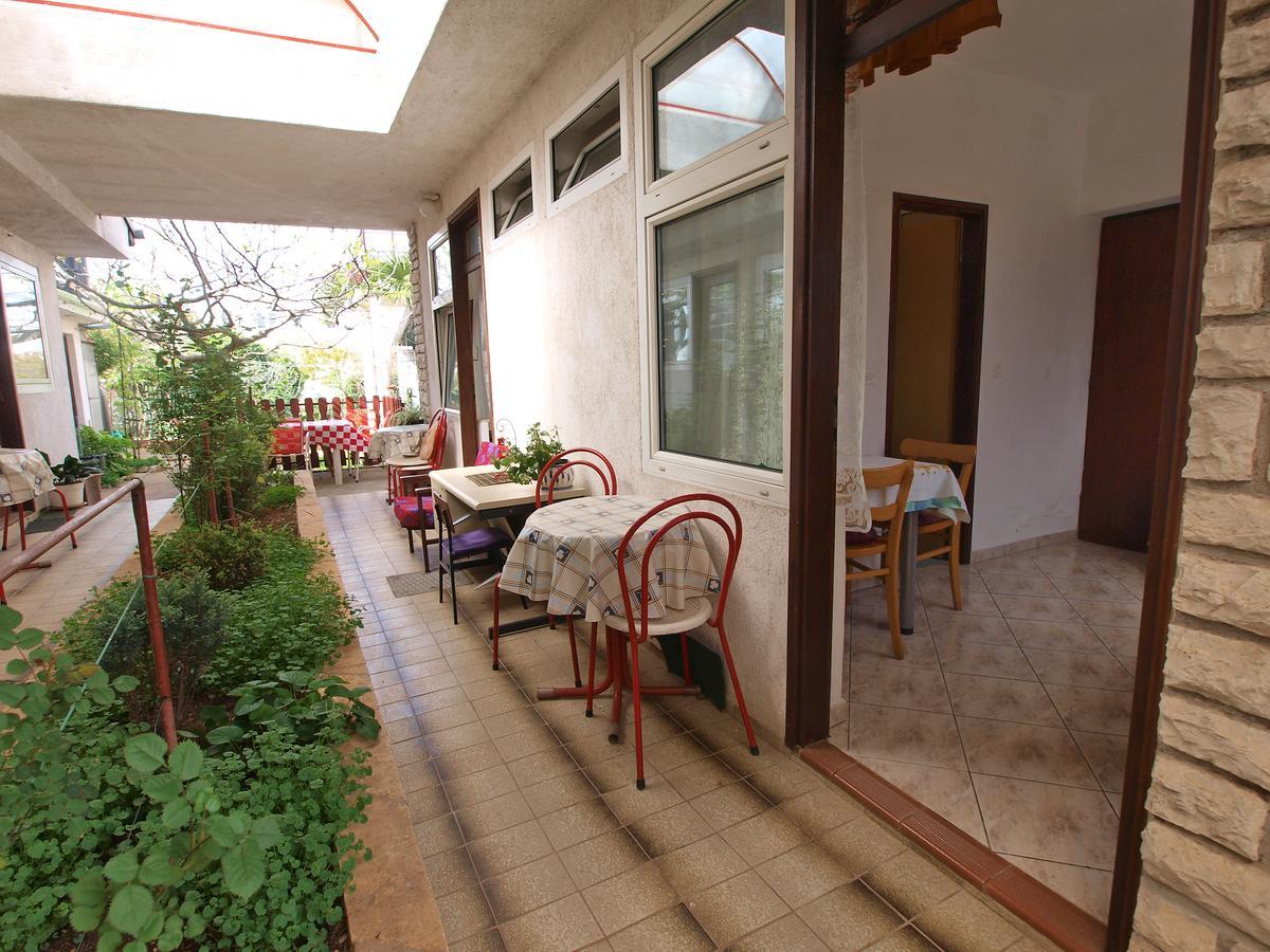 Apartments Ana روفينج المظهر الخارجي الصورة